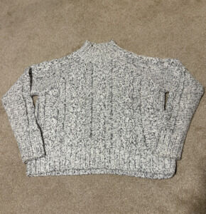 Jennifer Lopez Womens Knit Sweater Turtle White Black Silver Thread/Beads, Sz M
